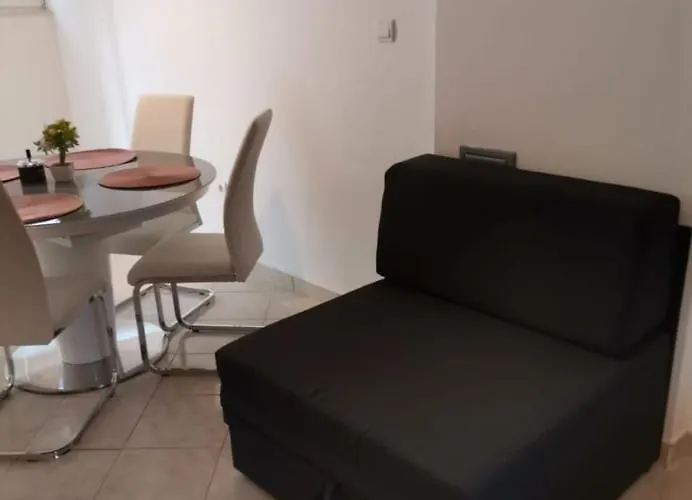 Dine Apartment