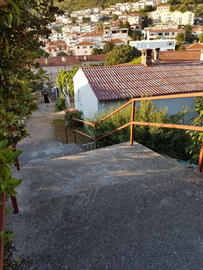 Dine Apartmán